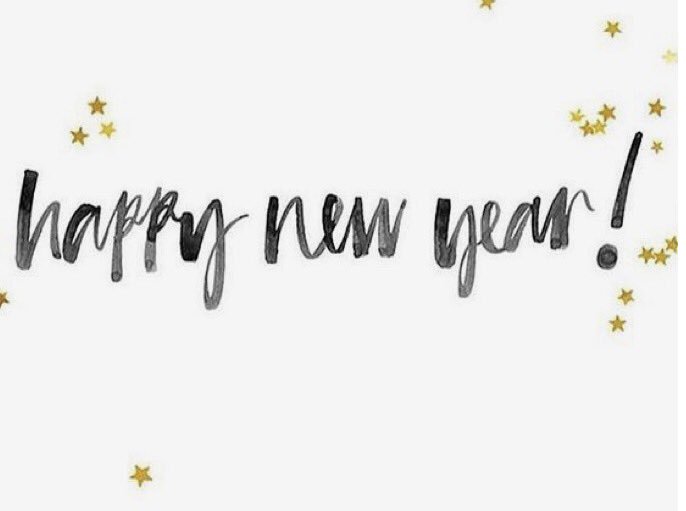 MaryandMilly's tweet photo. Wishing you all a wonderful new year!! May all your dreams come true M&amp;M x #Happy2018 #fbloggers https://t.co/l3HlZaANu2