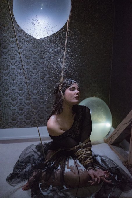 This shot seems appropriate as I watch the snow roll in over TO. With @inoublietta in my @mocojute .<a href="/tag/birdhausto"class="tags"><span>#birdhausto</span></a>