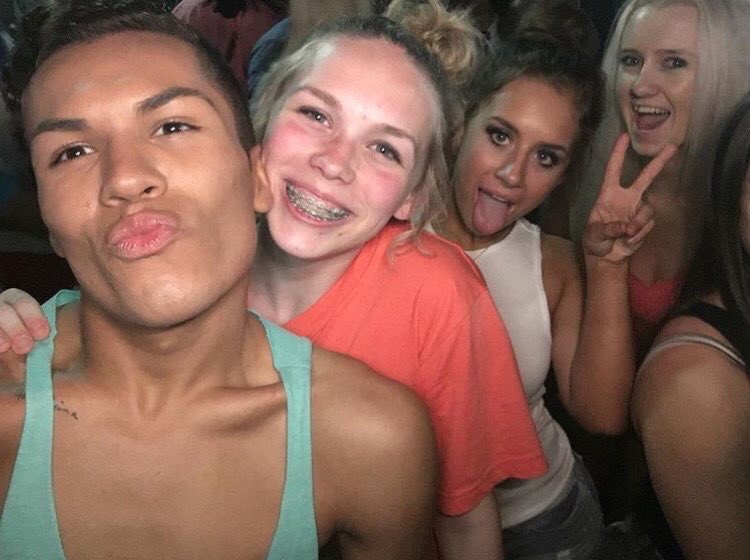 KendalllJones's tweet photo. My heart aches knowing that you’re gone so soon. Thankful for the great memories and the chance to have gotten to know your sweet sweet heart that was so loved by so many. ❤️ #RipJarred https://t.co/8ALSFRa1fb