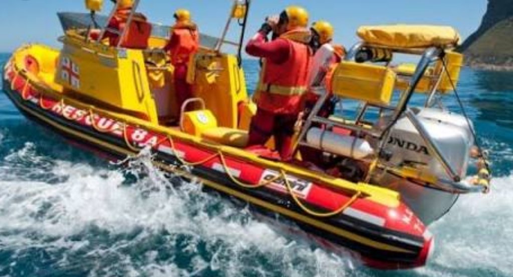 FounderRDF_SA's tweet photo. Special thank you to all the @LifesavingSA @NSRI #lifeguards and volunteer lifeguards on duty over the #FestiveSeason sacrifising their #holiday to keep ours safe! #Grateful #Heroes #Stopdrowning #preventingaleadingkiller #savinglives #RDFSA #keepkidssave #drowningprevention https://t.co/QeXO4e3B8X
