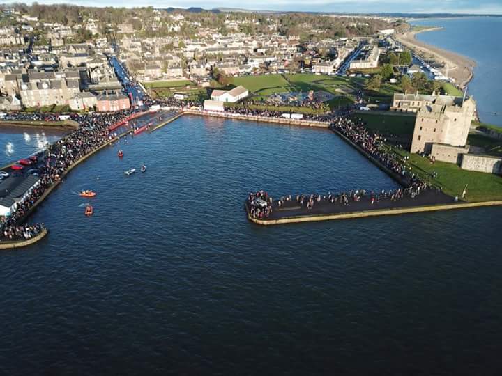 A great photo of Broughty Harbour during today's New Year's Day Dook!

📷: Roberta Caira via Facebook