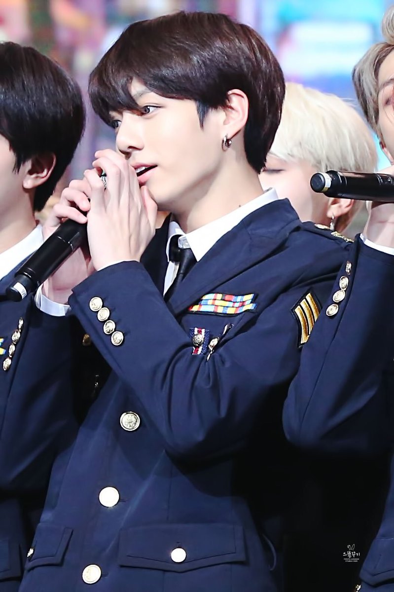 itsnochuspam's tweet photo. Kookie 💜

#bts #BTSで妄想 #Jungkook #BTS_109 #BTSArmy #BangtanSonyeondan #bangtanboys #Jungkookpics #v #jimin #rm #suga #jhope #jin #BTSBTS #JK https://t.co/uZGSWPigkT