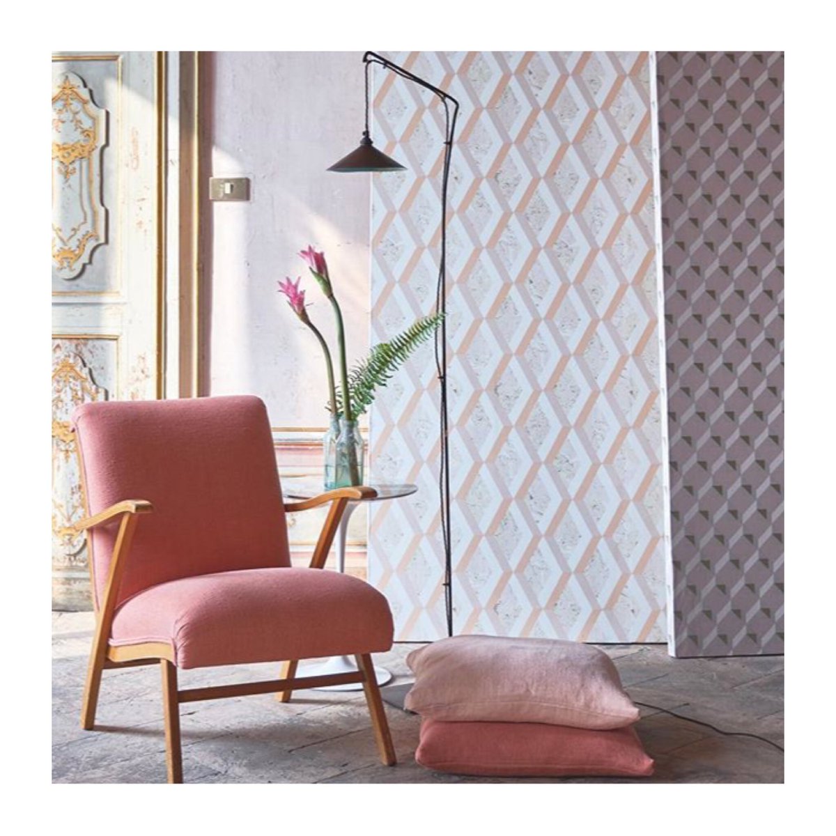 2 0 1 8 een 'vers' jaar om te inspireren &amp; motiveren je huis of werkplek eens flink aan te pakken! Daarvoor zijn de nieuwe collecties zijn al in aantocht. Hier alvast een voorproefje! #designersguild #sneakpeek #new #inspiration #2018 #popofcolour #graphic #wallpaper #interior