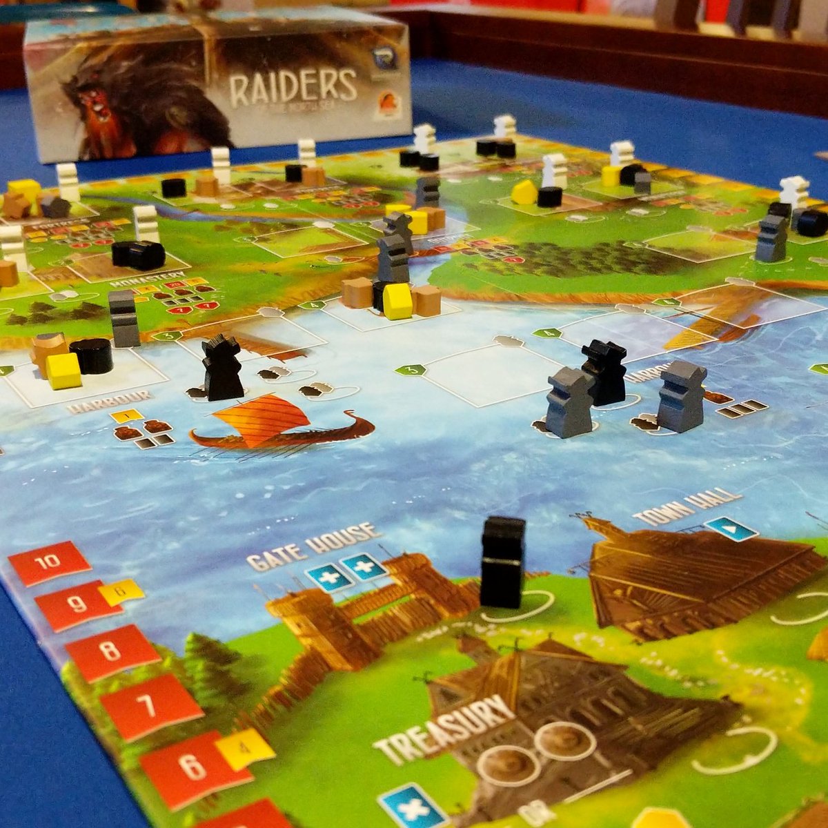 RollyMatrimony's tweet photo. Sailing and plundering in Raiders of the North Sea. Love the theme and the artwork this one! Also the place-a-worker, take-a-worker mechanic is really neat and makes you think about the order you play.
Thanks @PlayRenegade for picking us as the winners in your #20DaysofRenegade! https://t.co/aD9CeGxZ1q