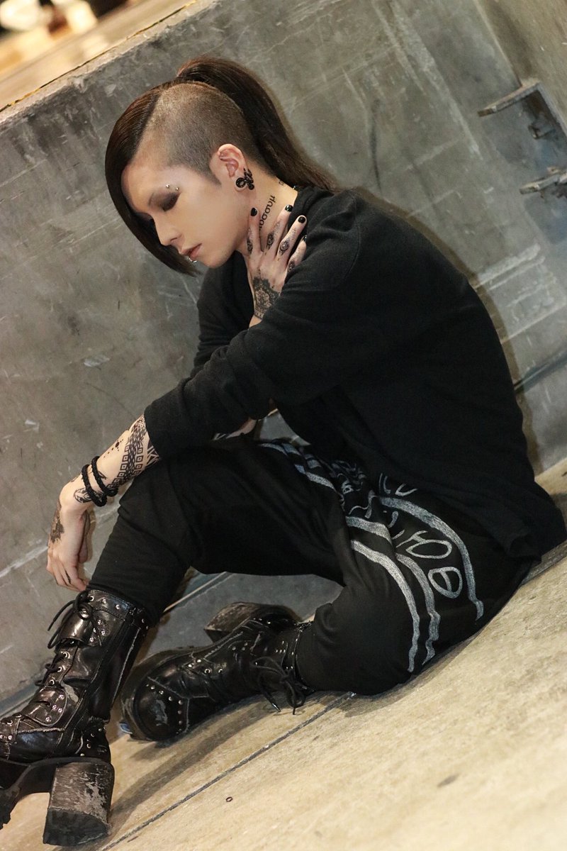 枯蛇 こた となりでコスプレ博 In Tft 12 31 Part 1 東京喰種 ウタ Photo 咲夜さん Vortex Dealss となりでコスプレ博 となコス Tft C93コスプレ 東京喰種 ウタ