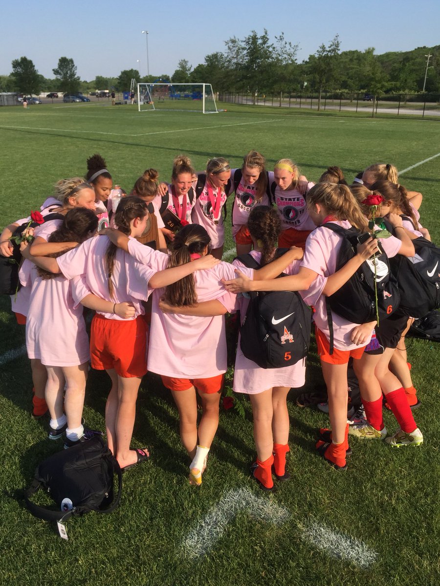 AHSGSCR's tweet image. 2017 might be in the books, but will never be forgotten! Highlighted with first ever girls soccer state title in school history!🏆🌪⚽️ 😊#ProudCoach #bringon2018 #AmesHighPride