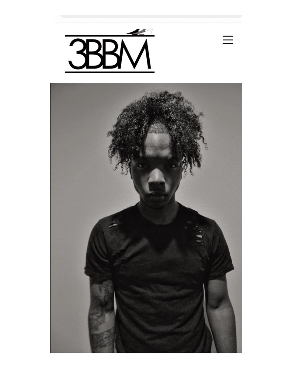 ovohavic's tweet photo. I’m one of @THREEBBM  very own #NYFW #Vogue #RepCarpet #HMModel #HighFashion #Actor #Model #artist 🙏🏾greatful https://t.co/kjsvekIIzl