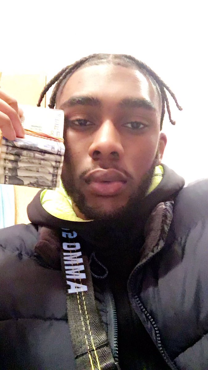 Yung_Po21's tweet photo. 2018. My year 💰 #kiaxomb #ammostilo #freeboog https://t.co/rlG3c8zApn