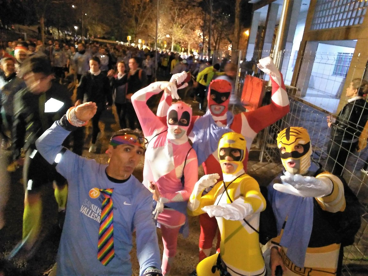 jlbasalo's tweet photo. #COMPARTIR #Ilusión, #Alegría, #Magia, #Amistad y #SUPER #MOMENTAZOS #FINALES2017 San Silvestre Vallecas 2017  #CreadoresDeFelicidad #FollowingDreams -  #JLB https://t.co/GVM6UvFGPI