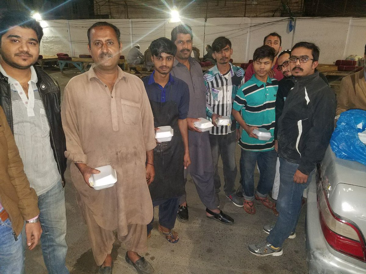 Arsalan7800's tweet photo. serving humanity in @PS118APML #DISTRICTEAST  Along with vice president sindh south region @syed_emaduddin president @Asadkhalid92  @PS118 vice president @talha82  @AzfarAli78  @P_Musharraf  @APMLOfficial_  @AnsarBurney   @dramjadapml https://t.co/OEZI7LzG9F