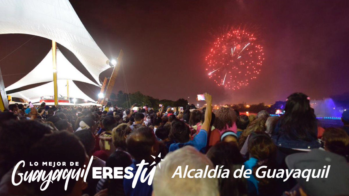 Disfruta de la primera noche de 2018 con luces de colores en el Malecón del Salado, hoy lunes 1 de enero, a las 20h00, con el Mega Show de Fuegos Artificiales, desde dos barcazas a la altura del puente El Velero. #LoMejorDeGuayaquilEresTú