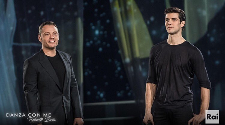 tznferronews's tweet photo. Tiziano ora a #DanzaConMe su @RaiUno ✨ https://t.co/hkB1x0rkeq