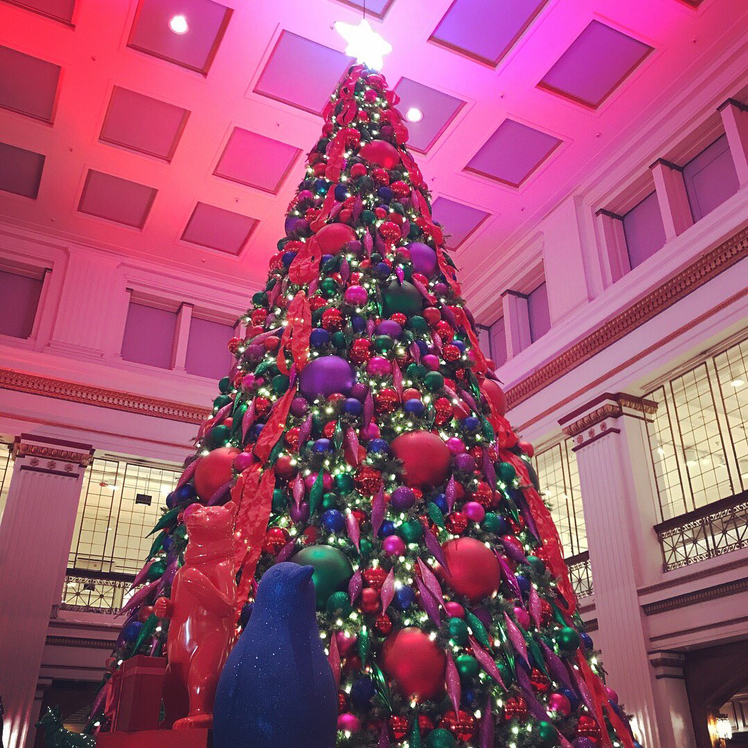 MaryTherese's tweet image. Holiday season complete 🎄✨ Lunch @Macys #WalnutRoom. #HappyNewYear!