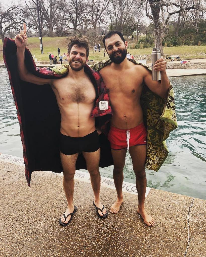 djChorizoFunk's tweet photo. A lil mezcal w/chile piquin makes 30 degrees alright || #polarplunge #bienLit #feetSoCold https://t.co/zUnLxHm6Pi