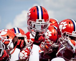 AmbNikkiHaley's tweet photo. A great way to start 2018.....Go Tigers! #2018 #BeatBama #GoTigers https://t.co/Pf3tTgjLtI