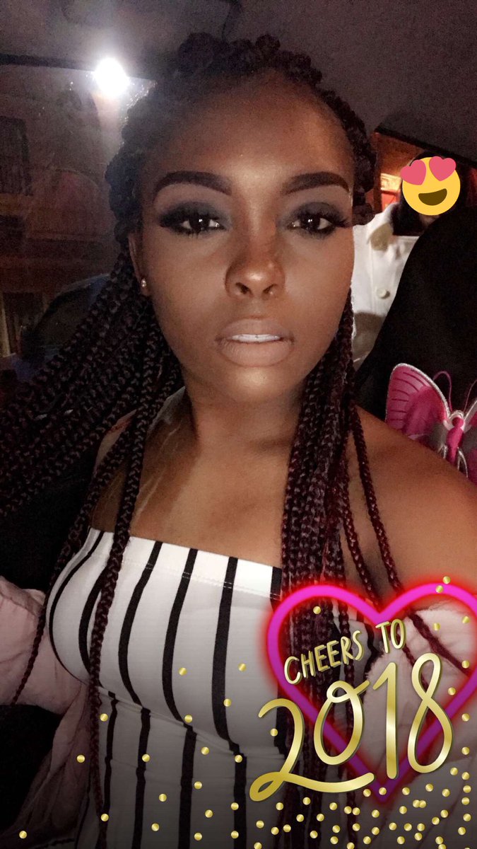 _TEEboss's tweet photo. Somebody gave me a whole lot last night saying I look like @RyanDestiny but 🤷🏾♀️ of course issa compliment nonetheless, #chocolategirlsrock #last2017snap #issabeat #melalinpoppin https://t.co/dtMc4J3cyd