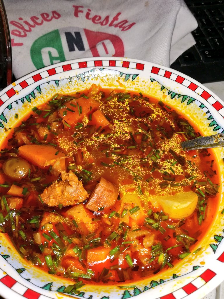 aldrin_284's tweet photo. Un rico mondongo o pansita como le dice partes del país para este inicio de año 😎
#ComidasMexicanas
#MaMaMiaaa 🍲 https://t.co/TuxVyJfplL