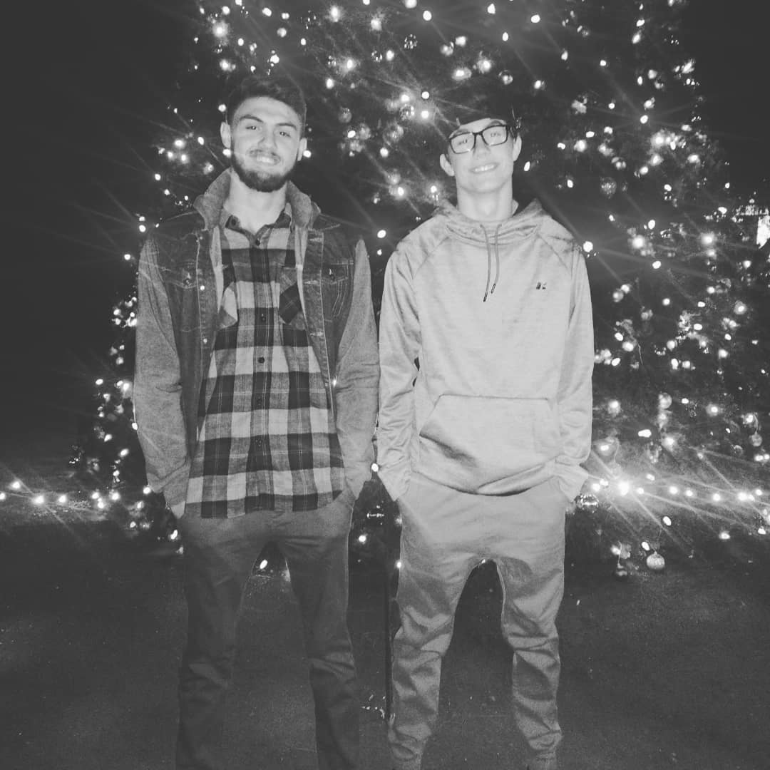 NeBrendan's tweet photo. To the new year https://t.co/I5Js99MJzc