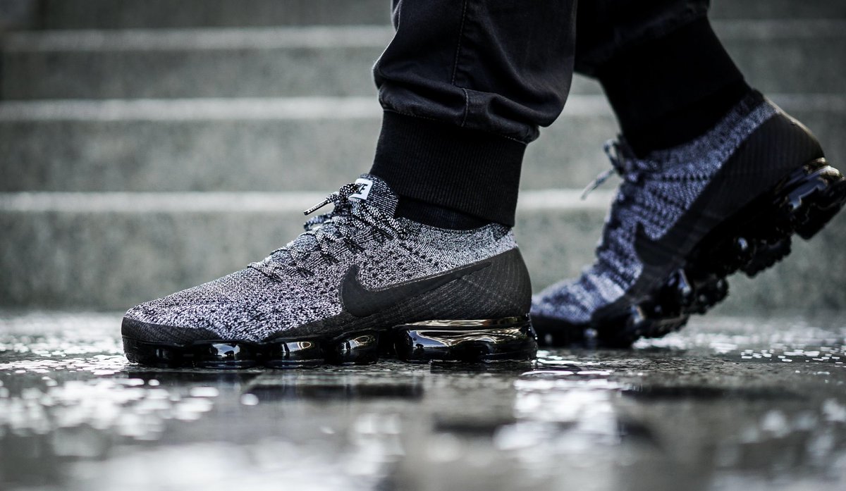 vapormax flyknit 2 oreo