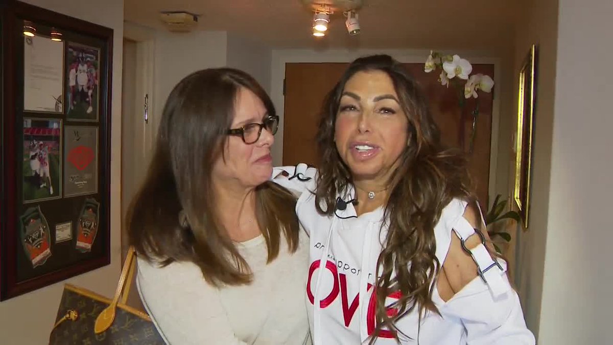 Miami woman will get a life-saving transplant thanks to a stranger bit.ly/2CpNTHT https://t.co/IFsN3GdJu2