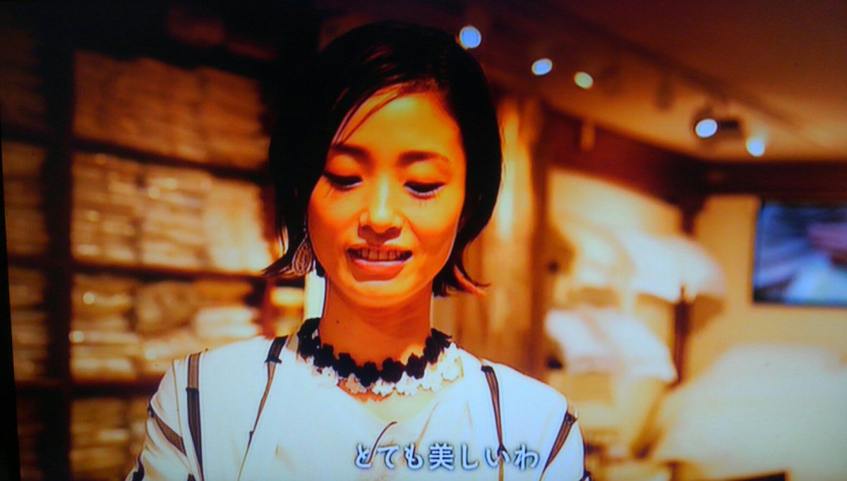 たみ Pa Twitter 彩ちゃんって日本的な優しい顔なんだけど それだけじゃなくてオシャレだよね どんな髪型でも似合うし 表情も可愛くて 特にこの写真の彼女は矢沢あい先生の漫画から出てきたみたいに感じるわ 口が大きいし 上戸彩