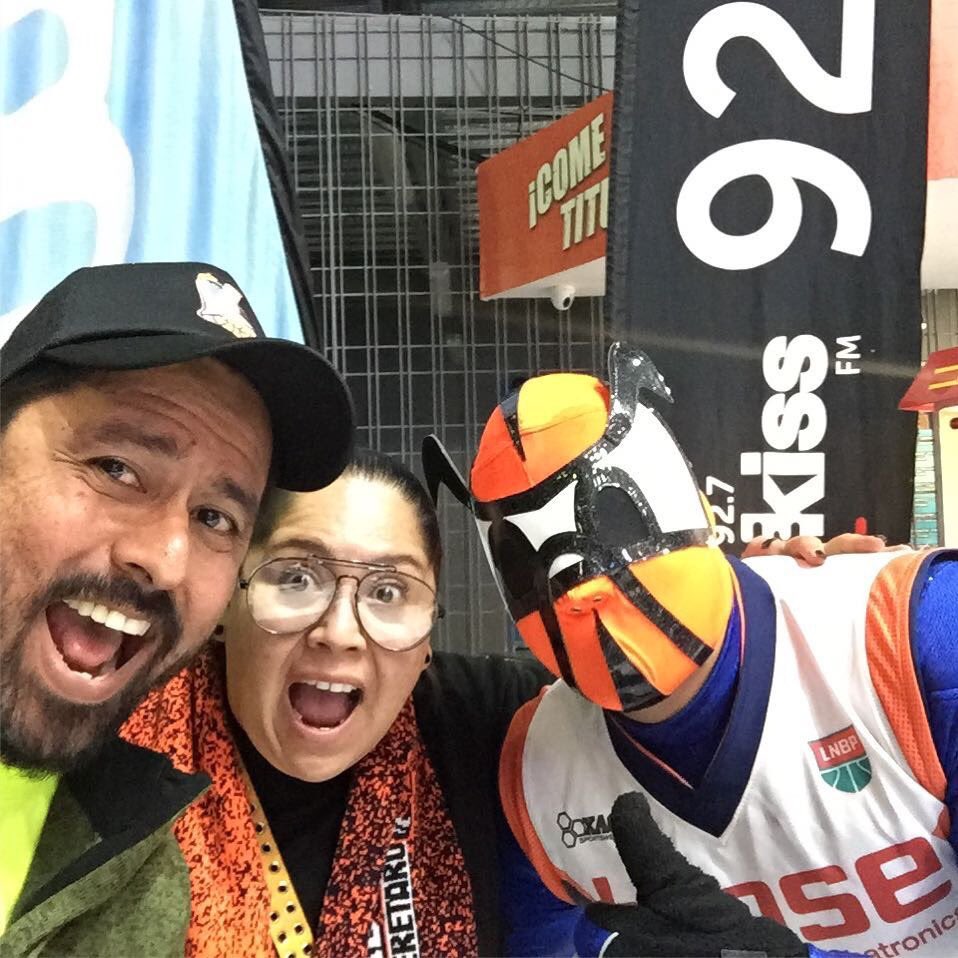 NancyBailon's tweet photo. Excelente trabajo @LibertadoresQro disfrute mucho el último partido del año ¡Que bonito ambiente y muy familiar! ¡Libertadores 👏🏻👏🏻👏🏻👏🏻, Libertadore👏🏻👏🏻👏🏻👏🏻👏🏻! https://t.co/XzXwupogfR