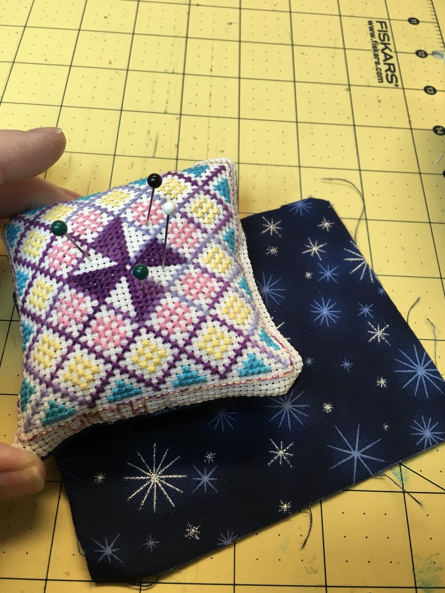 vmartin2012's tweet photo. #NYEMysterySAL had an awesome time stitching this cutie! https://t.co/G1Ferqq9lM