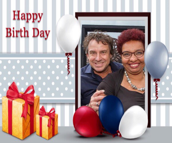 Clubborsato's tweet photo. Terwijl wij allemaal uitbuiken van alle feestdagen en festiviteiten plakt onze lieve collega Lunarda er nog een feestje achteraan🎉Vandaag viert ze namelijk haar 49ste verjaardag. Lieve @Lunarda van harte gefeliciteerd namens ons allemaal😘 Maak er een knalfuif van!🎈 https://t.co/LR9aiA4K1L