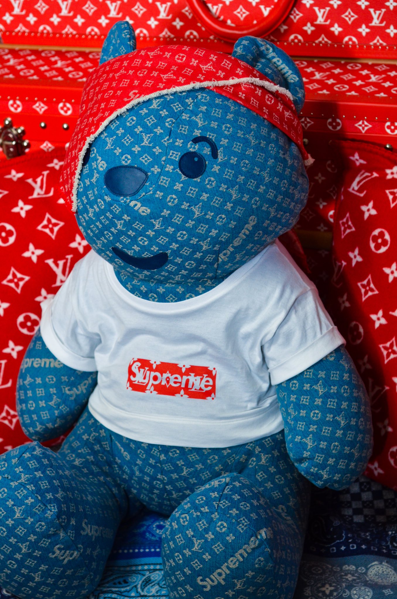 SAINT on X: Supreme/Louis Vuitton one of a kind bear for BBC's Children in  Need charity.   / X