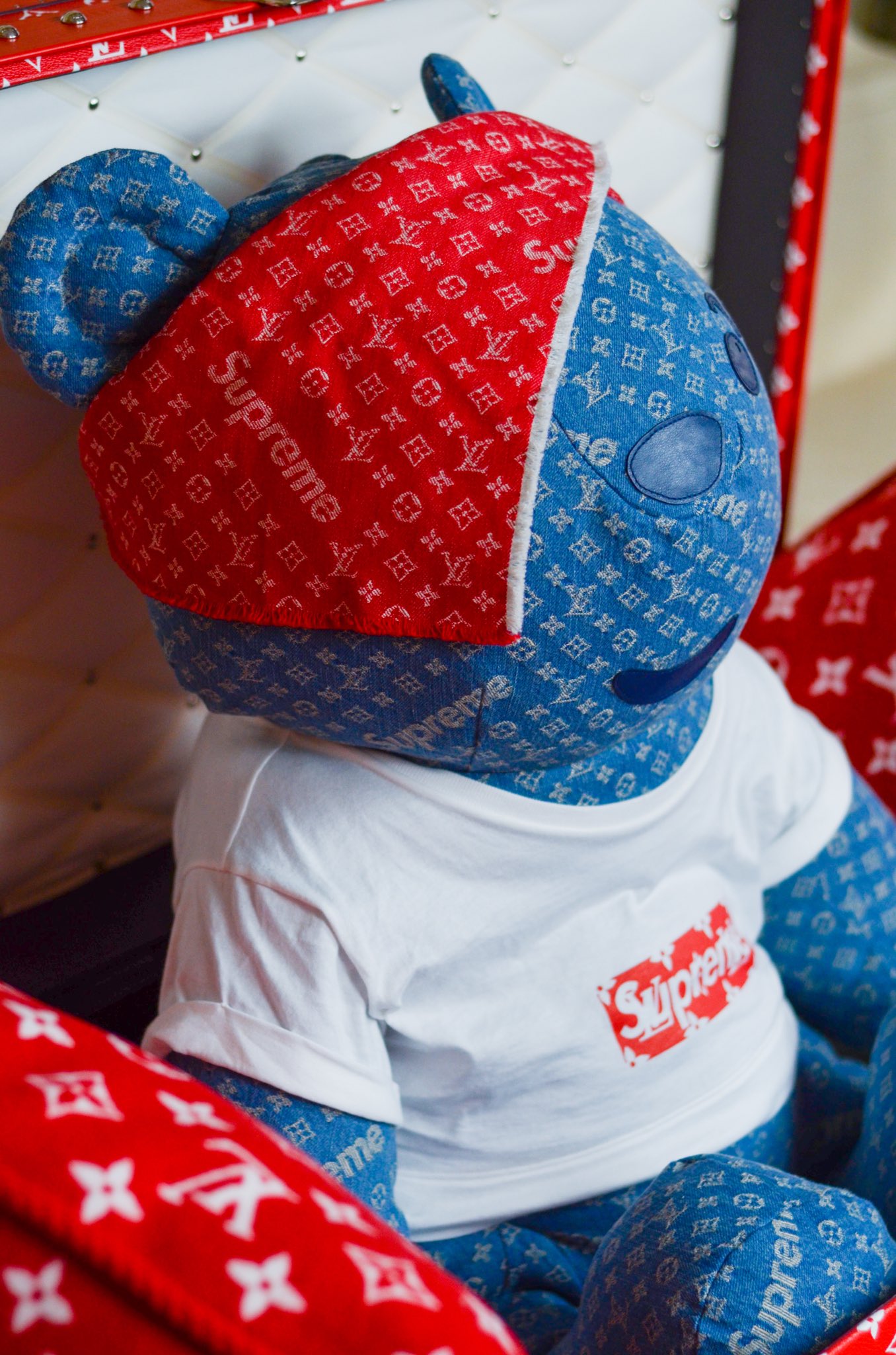 DropsByJay on X: The Supreme x Louis Vuitton 1 Of 1 Pudsey The