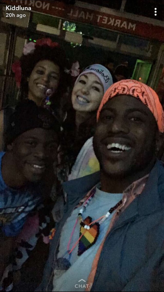 Uhhdarriiann's tweet photo. missing LAN so much right now.😭🌀⚡️💕 #LAN17 #LightsAllNight https://t.co/KJykoTUg3B