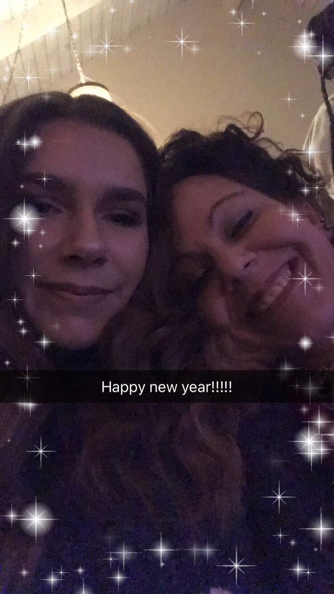 Griffiki's tweet photo. Happy New Year! Lucky to share the night with some lovely people! https://t.co/KbDGHRS7sT
