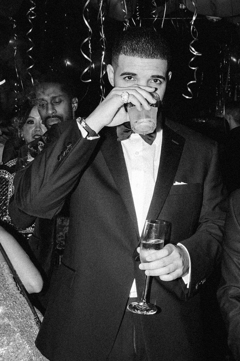 RodneyPinz's tweet image. 2018 More Life 
#Drake #2018 #JasPrince #Ovo