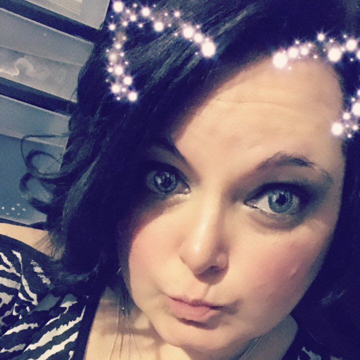 Betharoo1979's tweet photo. #NewProfilePic https://t.co/h1vDGv13vQ