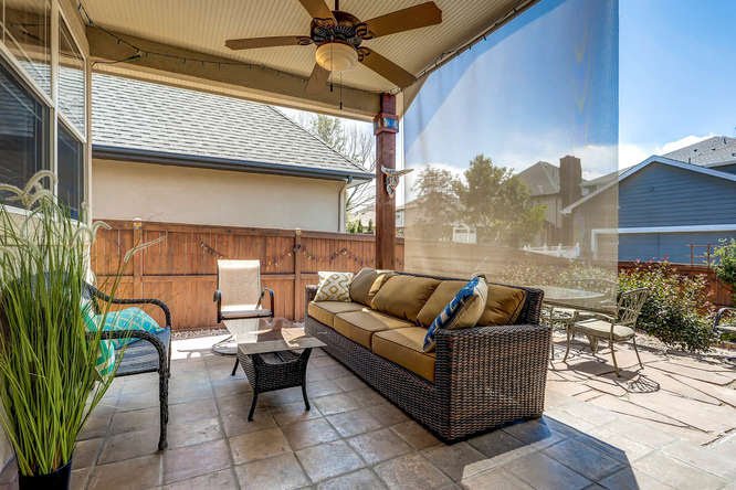 solace2008's tweet photo. Do you own vacation homes and rentals that need to be redecorated? As an experienced designer I can work with you to make it happen. Let's talk #vacationhomes #vacationrentals #interiordesign https://t.co/6LIA7ywqpv