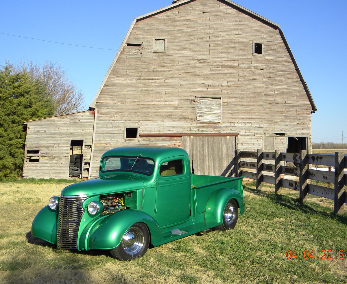 tomrempel's tweet photo. My big brother Dan’s toy sled turns 80yrs today! #38Chevy 🏆 https://t.co/DZpYRcqki2