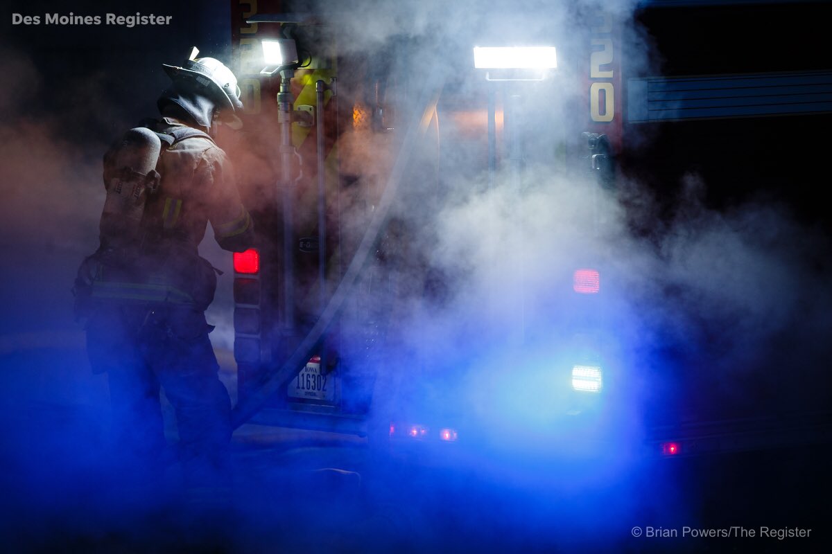 Brian Powers (@bpowersphoto) on Twitter photo More from the #newyearsday fire at Plumwood Terrace condos in <a href="/CityofUrbandale/">Urbandale, Iowa</a>. 
desmoinesregister.com/media/cinemati⦠More from the #newyearsday fire at Plumwood Terrace condos in <a href="/CityofUrbandale/">Urbandale, Iowa</a>. 
desmoinesregister.com/media/cinematiā¦