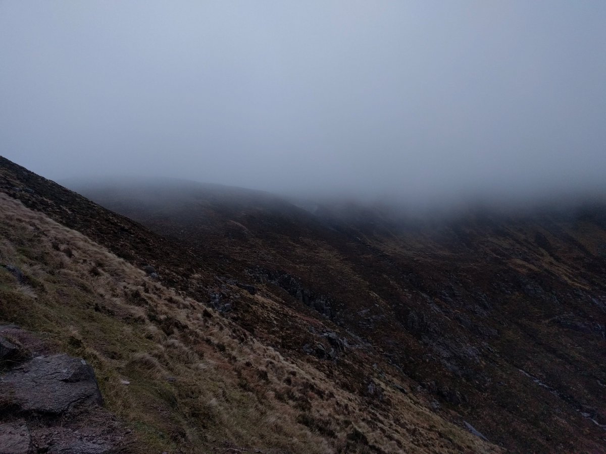rachelrath's tweet photo. Climbed Slieve Donard today - it was not Don-easy! Happy New Year! #Happy2018 w/@kevinmarron #oisinoregan https://t.co/qMWunK0xdv