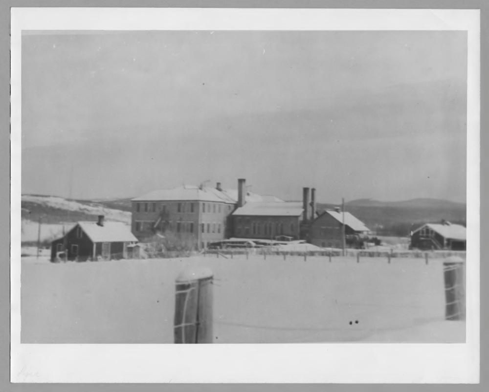 NCTR_UM's tweet photo. January 1st at 6pm – The school noticed the boys were missing when they did not show up for dinner. No one was notified and no one investigated. #ThefourboysofLejac #TruthB4
Photo: 10a-c000619-d0030-001 – Lejac Residential School in the winter https://t.co/SsD5y3Ilqp