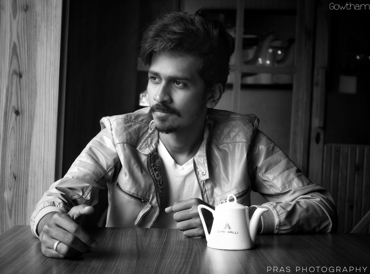 PhotographyPras's tweet photo. Recent work with a famous model from SRM UNIVERSITY! @PhotographyPras @pcsreeram @DaveZ_uk @Photoshop #model #prasphotography #Photoshop #portrait #Photoshoot https://t.co/PSlmos9TJC