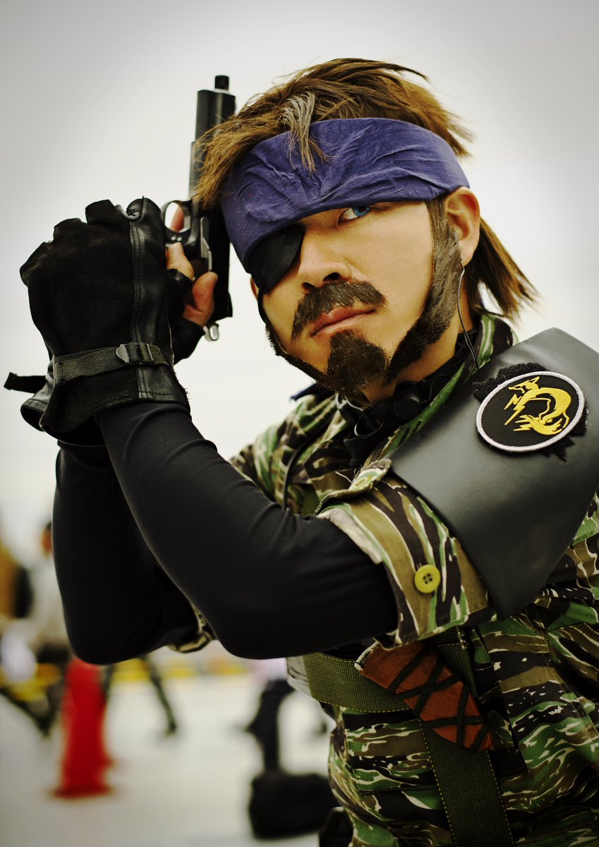 宮乃黒猫 コミケ3日目コス ネイキッド スネーク 諸星あたるさん Emethto これより 貞淑な任務 バーチャスミッション を開始する 寒い中撮影ありがとうございました スネーク撮影できて最高でした コミケ コミケ93 コスプレ C93 C93