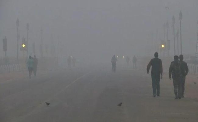 OurNcr's tweet photo. Fog Delays Flights, Trains In Delhi Again; Clearer Skies Ahead, Says Met
https://t.co/ZWHrLGsdSl
#Ourncr #Fog #Delhi #DelhiNews https://t.co/Gitr8jrPJF