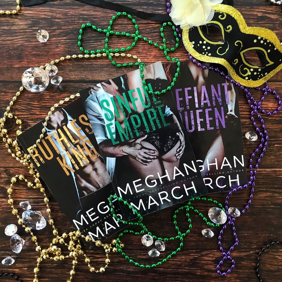 angieh80's tweet image. #RuthlessKing 
#DefiantQueen 
#SinfulEmpire