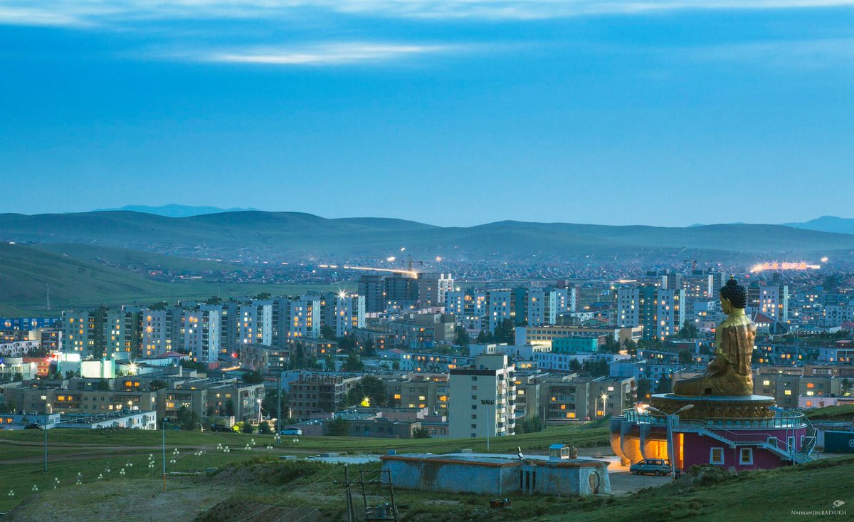 Монгол Жиргээчиддээ шинэ оны ажлын эхний өдрийн мэнд хүргэе.