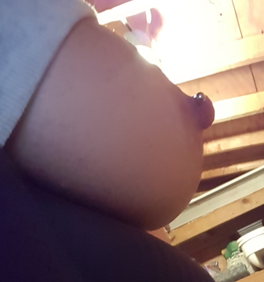 thetimidtwosome's tweet photo. Here is what happens when my naughty bits are exposed to the PA cold. Mr. wanted to see if his tongue would freeze to my bars. Who would want their tongue stuck to these? Any volunteers to warm me up? ❄❄ #NGOT #RWSW #MILFMAFIA #AMATUREARMY #ITSFUCKINGCOLD #BRRRR https://t.co/Vzy0bdHZnC