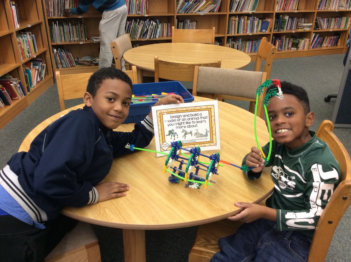 RCSDWV's tweet image. Mrs. Ellis&apos;s 3rd grade students at Beckley Elementary engineered structures from task cards in STEM class. #RCSDWVSTEM #RCSDWV #BESSTEM #STEMENGINEERING