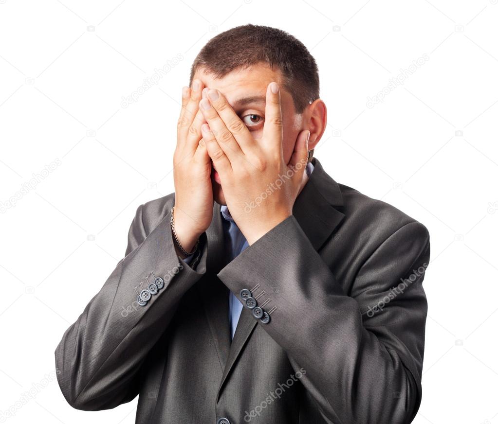 SkyWilliams's tweet photo. logan paul took the video down

lookin forward to the shirtless apology video w/a suicide hotline number posted under his merch page

with hand gestures as seen in the pictures below

leaving one eye open to make sure we're watching him cry

followed by a diss-track on himself 🙃 https://t.co/QogNyXOvYf