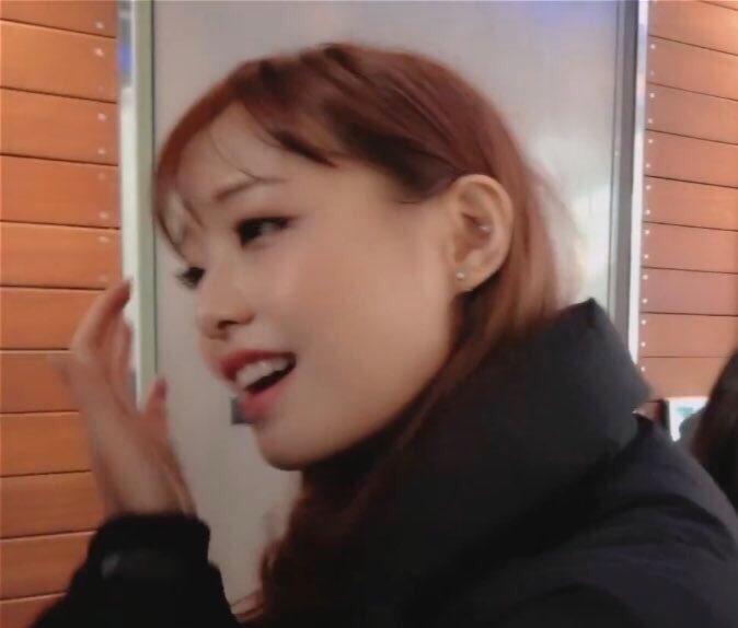 chuu pics ♥︎ H I A T U S tweet media
