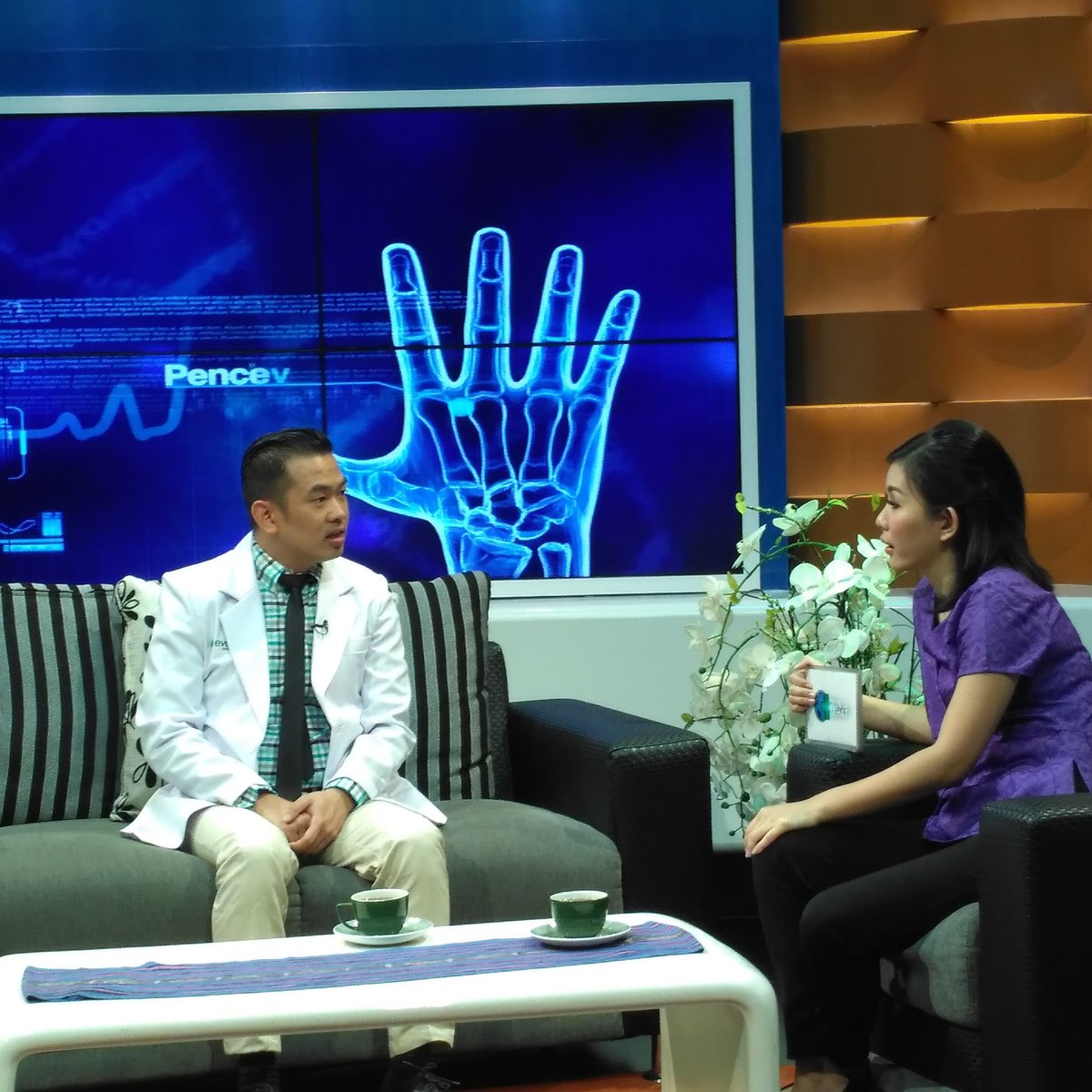 Live talk show kesehatan dunia sehat DAAI TV bersama dr Darmady Darmawan,SpA tema difteri pada anak <a href="/DAAI_TV/">DAAI TV Indonesia</a>
