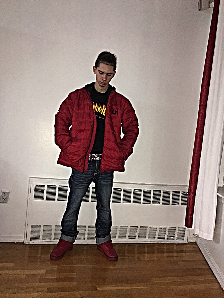 text_fire's tweet image. Bouta start droppin shit on YouTube again I think I kept everyone waitin long enough 🤐📈